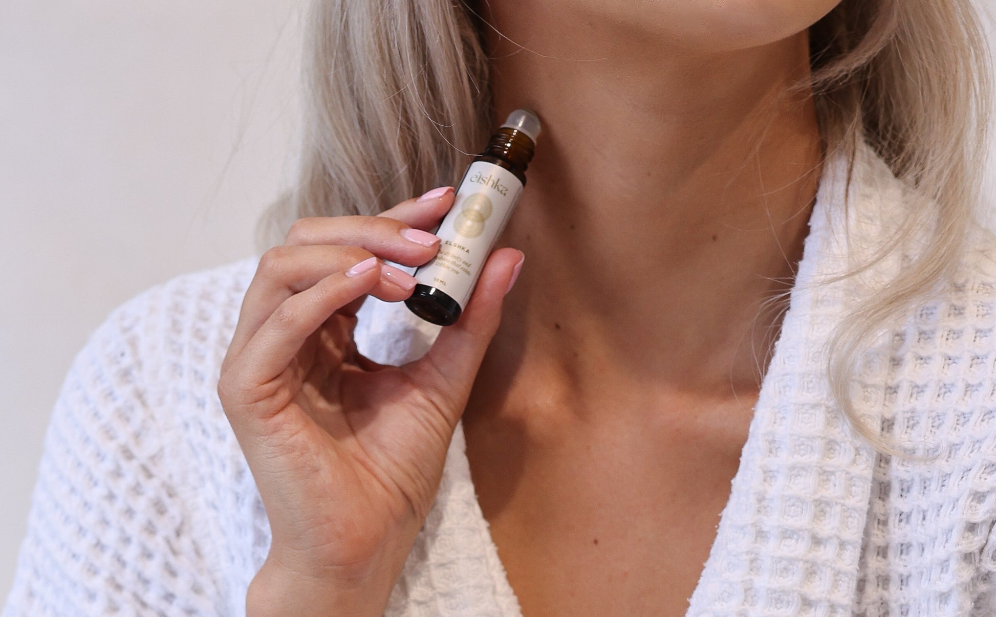 Elshka Roller - Elshka, Natural Beauty, Vegan Beauty, Vegan Skincare, Non Toxic, Feminine Wellness, Vegan beauty brand, Wellness brand, Feminine Care, Intimacy products, Women's intimate products